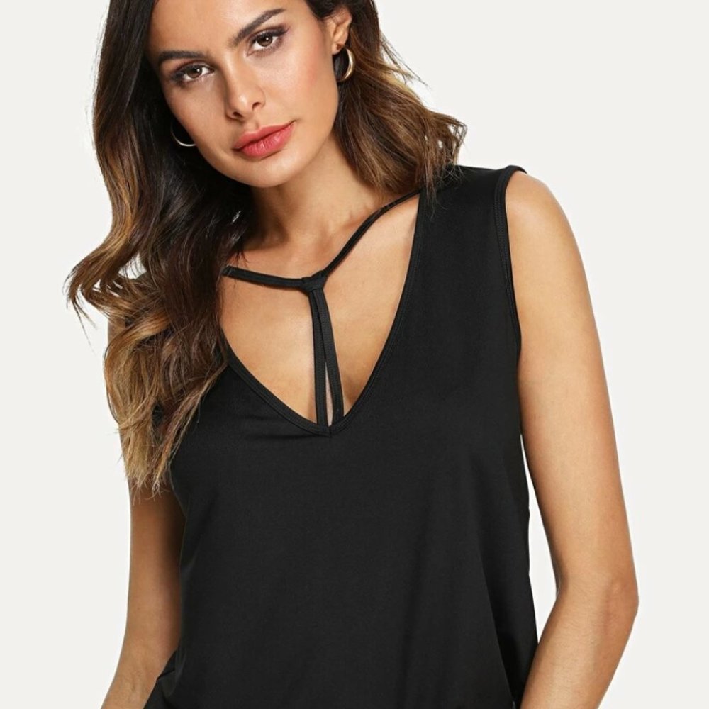 Cut Out V Neckline Tee